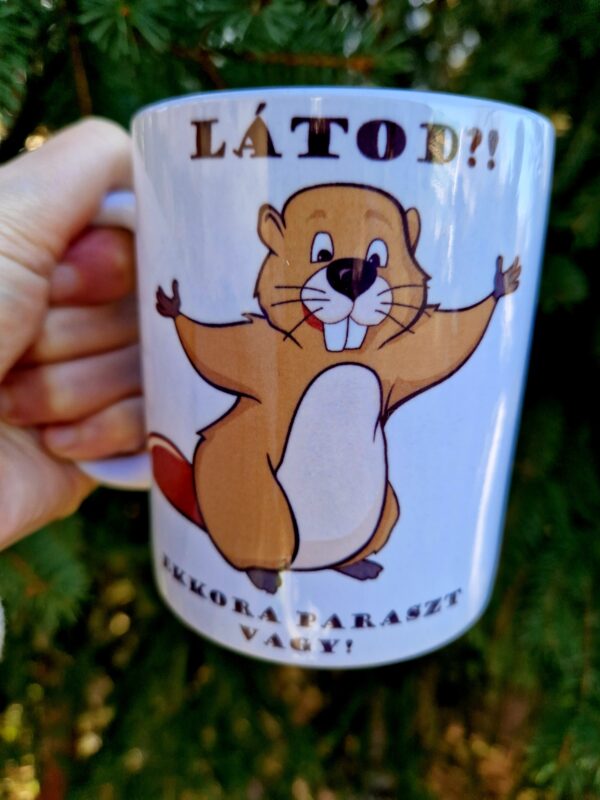 Látod?! Ekkora paraszt vagy!
