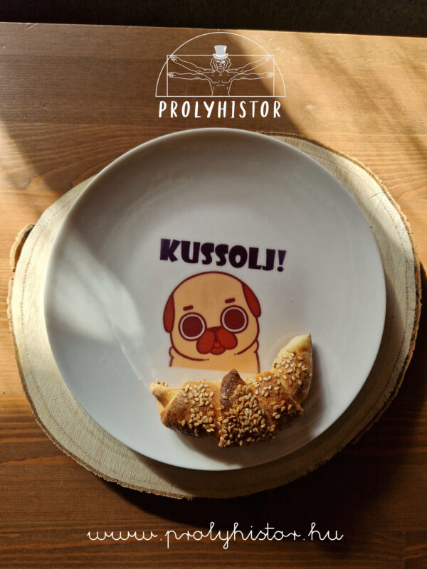 Kussolj! :) gutyás - tányér