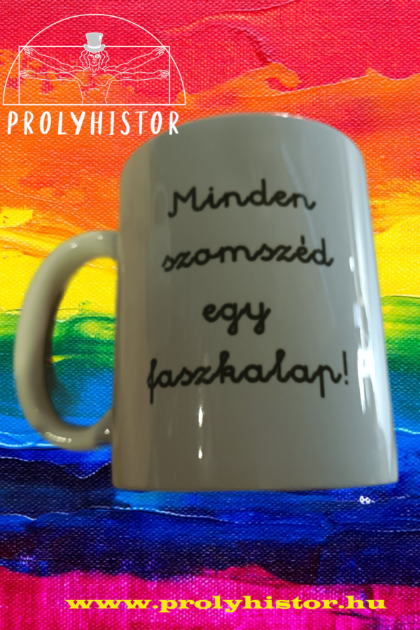 Minden szomszéd egy faszkalap