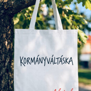 Kormányváltáska